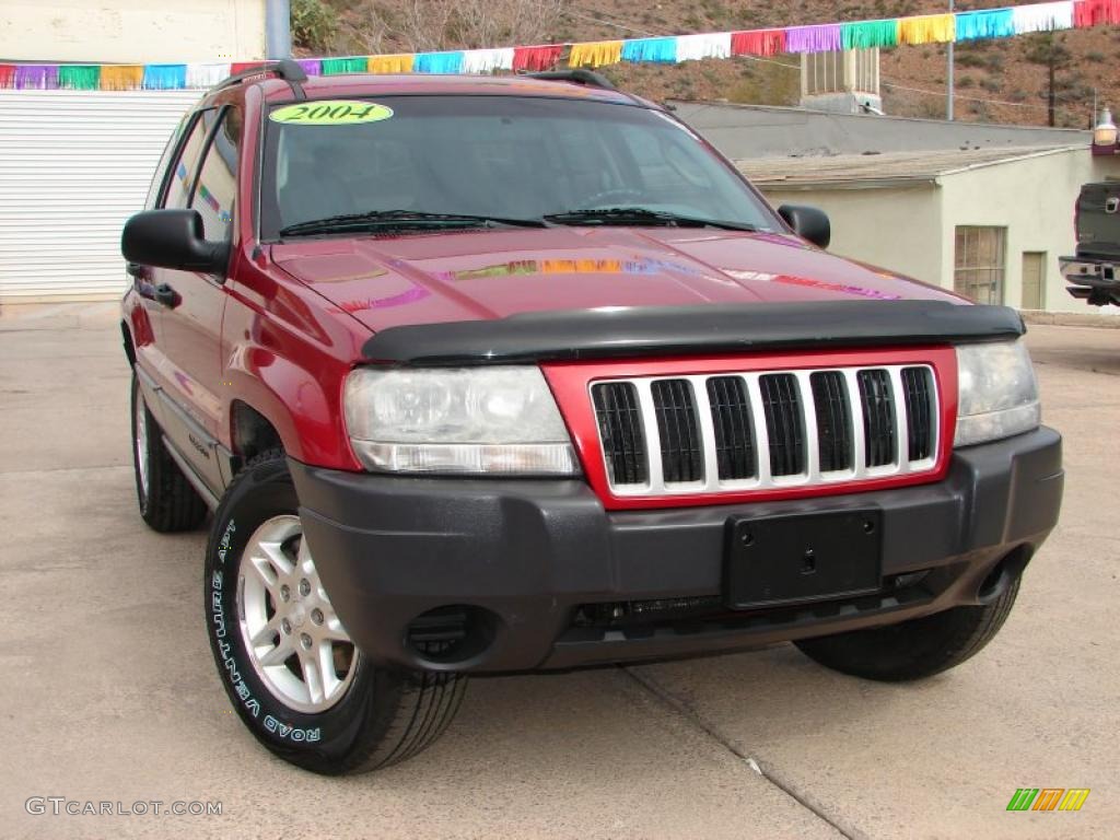 2004 Grand Cherokee Laredo 4x4 - Brillant Black Crystal Pearl / Dark Slate Gray photo #4