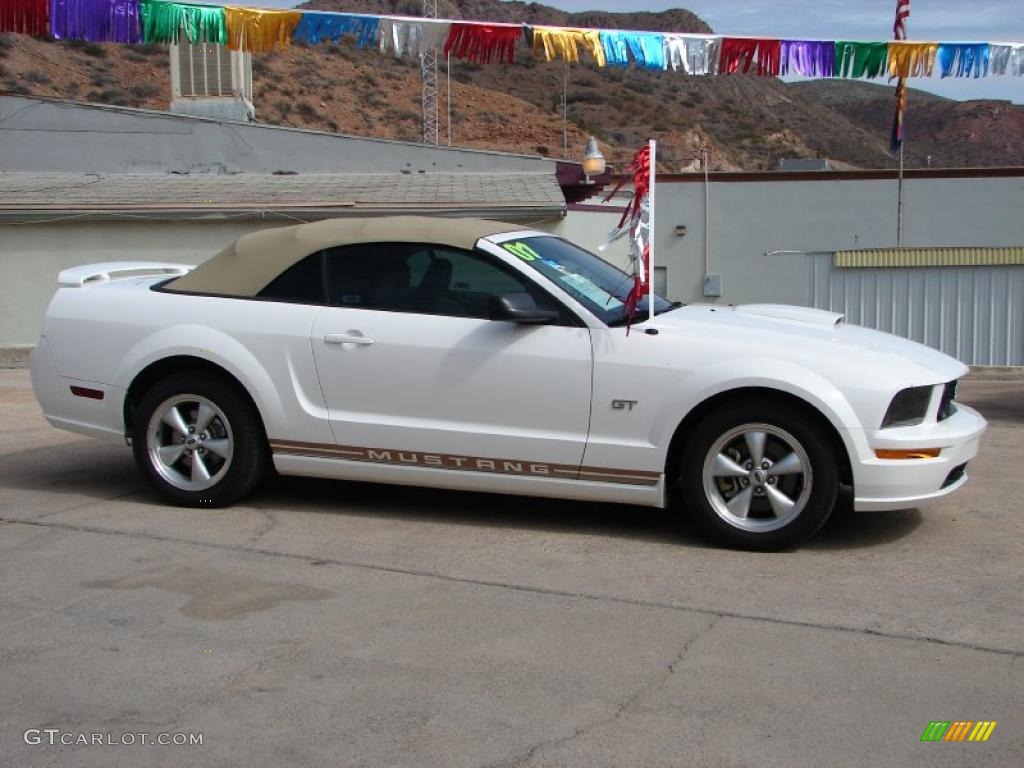 2007 Mustang GT Premium Convertible - Performance White / Medium Parchment photo #11