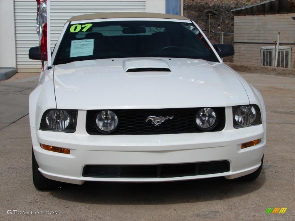 2007 Mustang GT Premium Convertible - Performance White / Medium Parchment photo #12