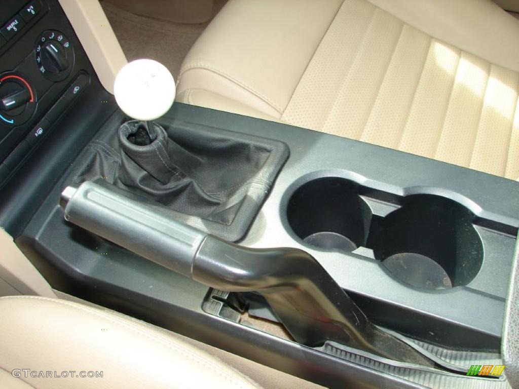 2007 Mustang GT Premium Convertible - Performance White / Medium Parchment photo #15
