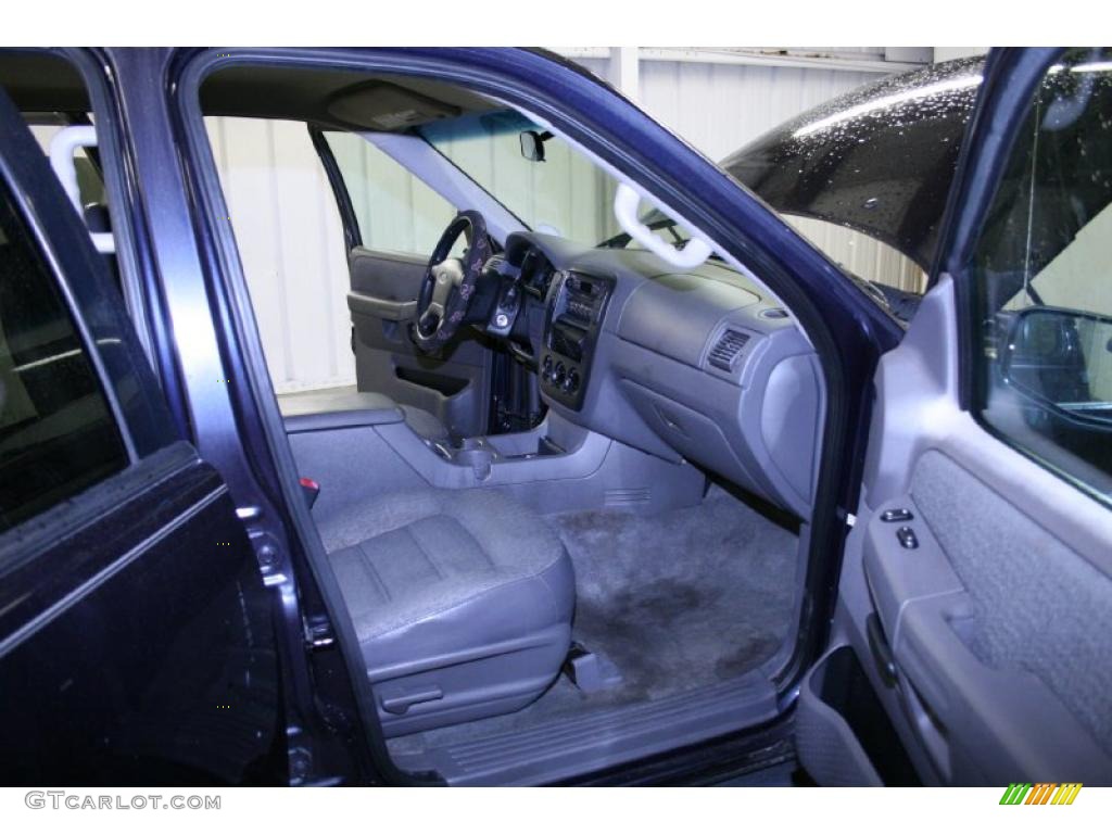 2002 Explorer XLS - True Blue Metallic / Graphite photo #9