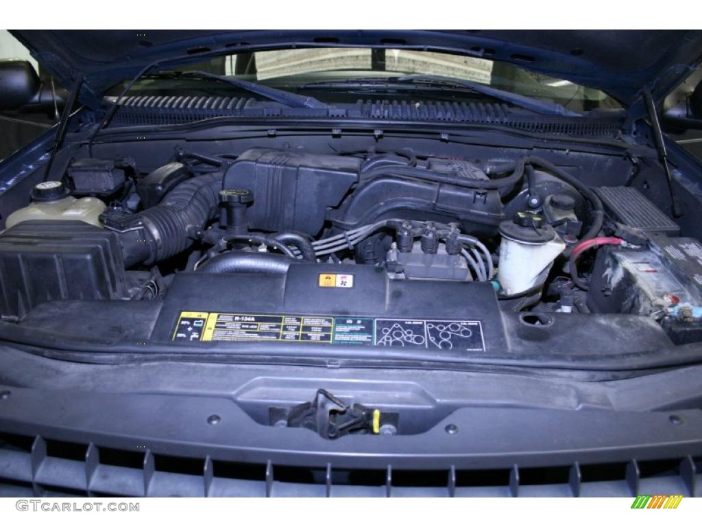 2002 Explorer XLS - True Blue Metallic / Graphite photo #44