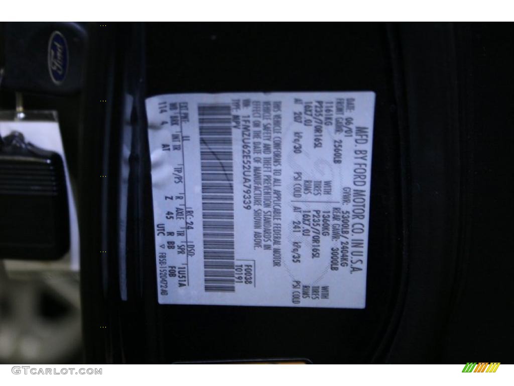 2002 Explorer XLS - True Blue Metallic / Graphite photo #47