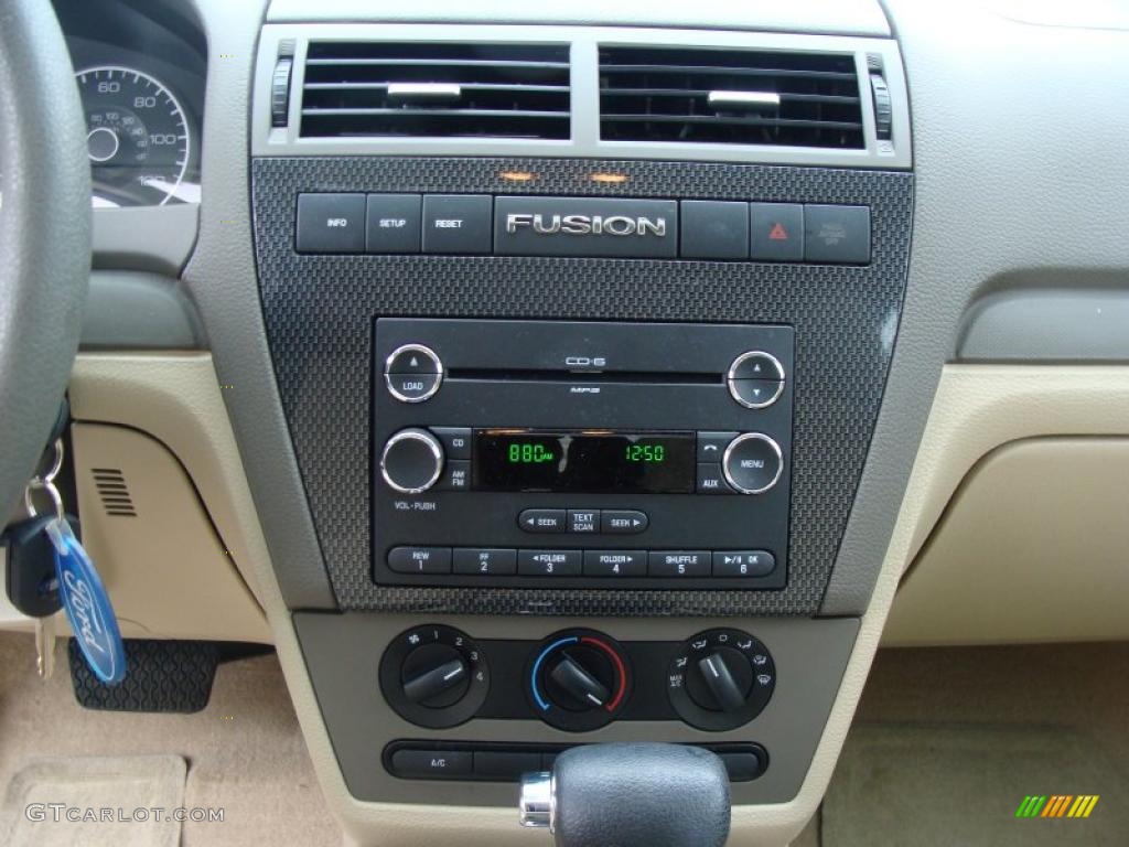 2009 Fusion SE - Dark Blue Ink Metallic / Camel photo #20