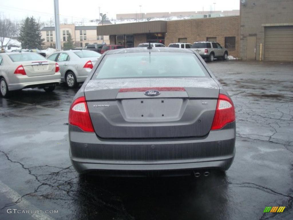 2010 Fusion SE - Sterling Grey Metallic / Charcoal Black photo #4