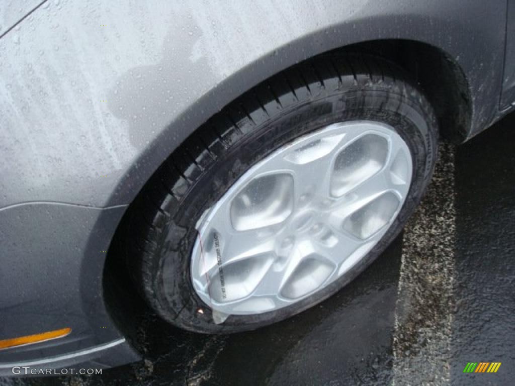 2010 Fusion SE - Sterling Grey Metallic / Charcoal Black photo #12