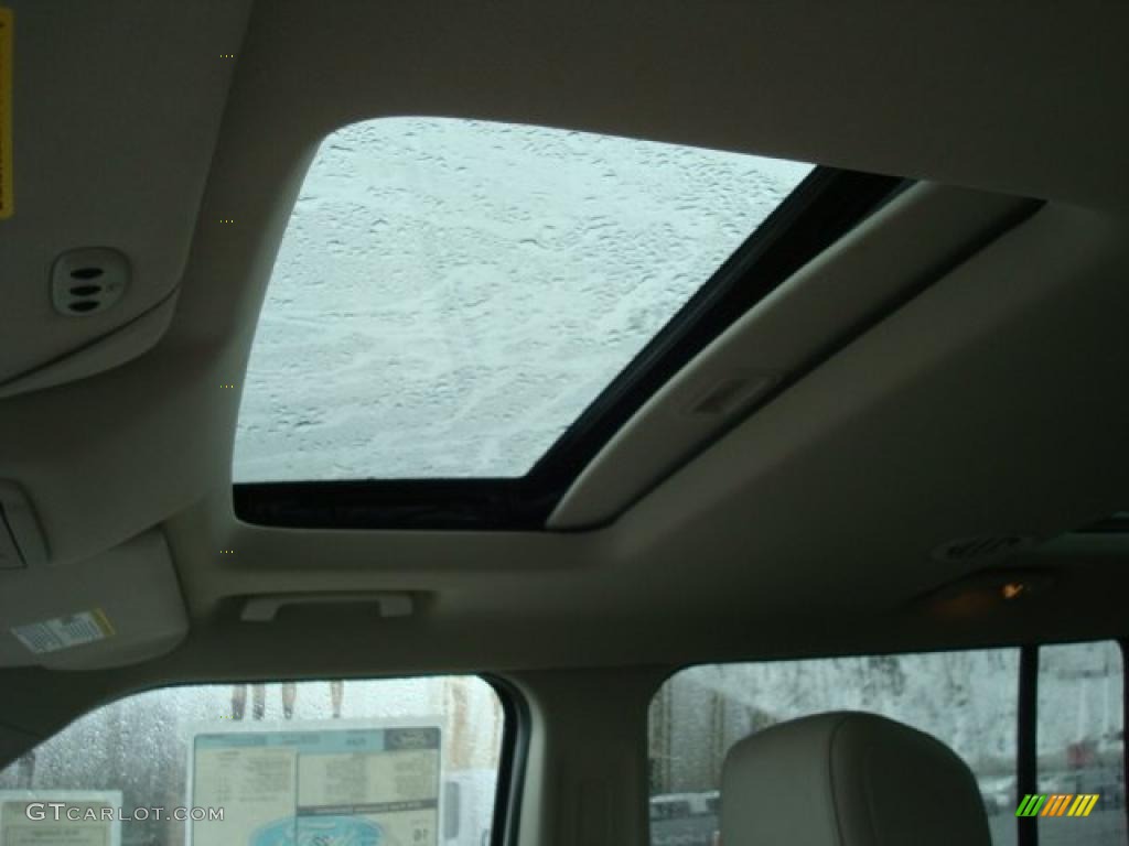 2010 Flex Limited EcoBoost AWD - White Platinum Tri-Coat Metallic / Medium Light Stone photo #17