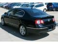 Deep Black - Passat Komfort Sedan Photo No. 2