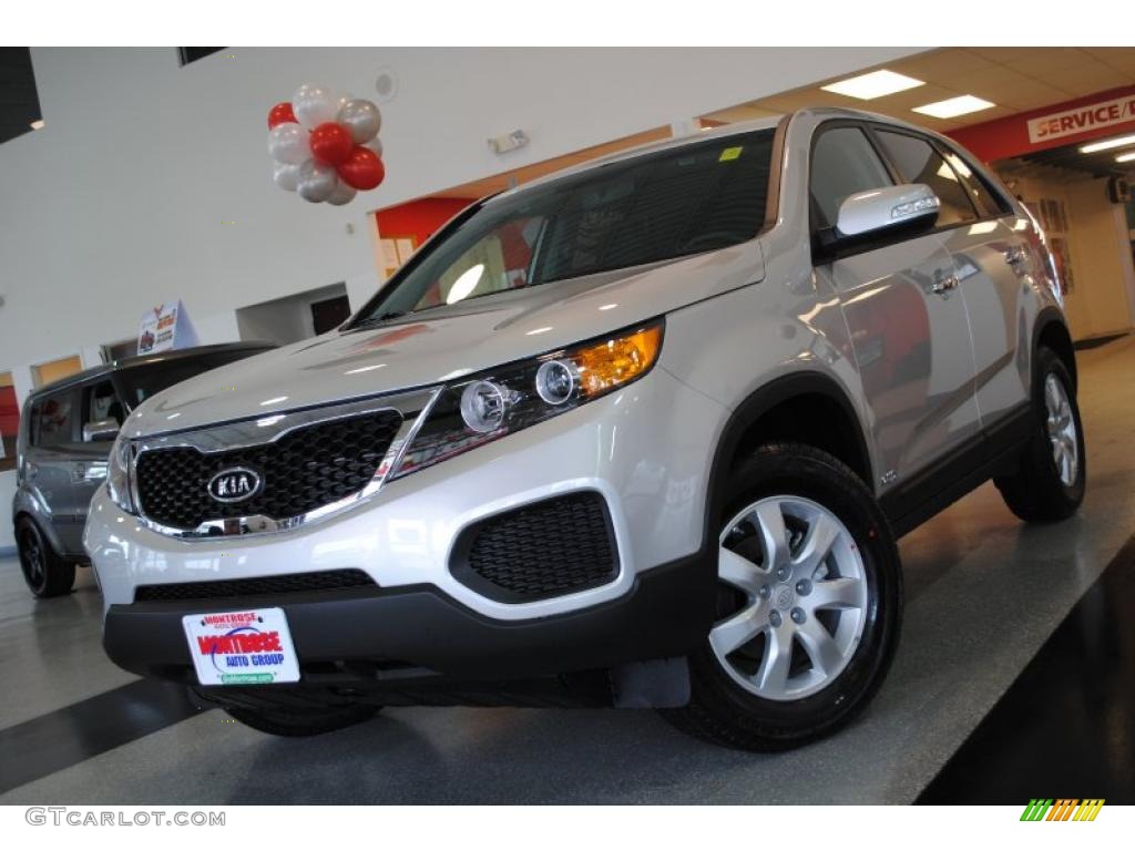 2011 Sorento LX AWD - Bright Silver / Black photo #2