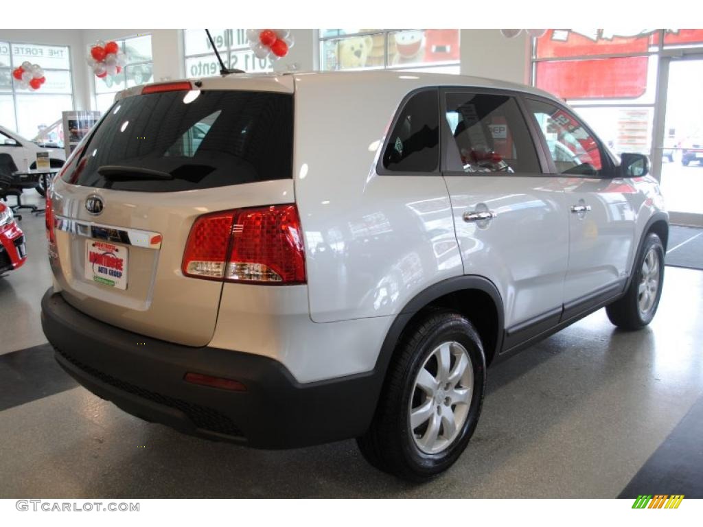 2011 Sorento LX AWD - Bright Silver / Black photo #8