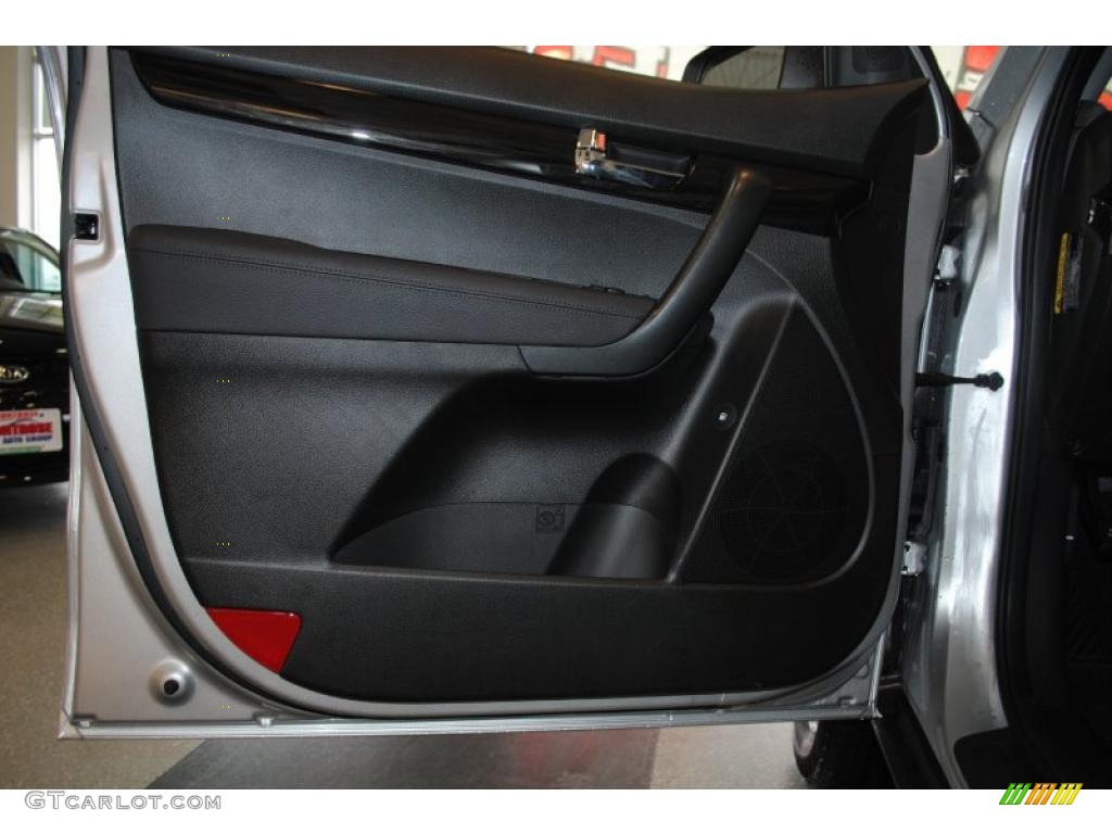2011 Sorento LX AWD - Bright Silver / Black photo #46