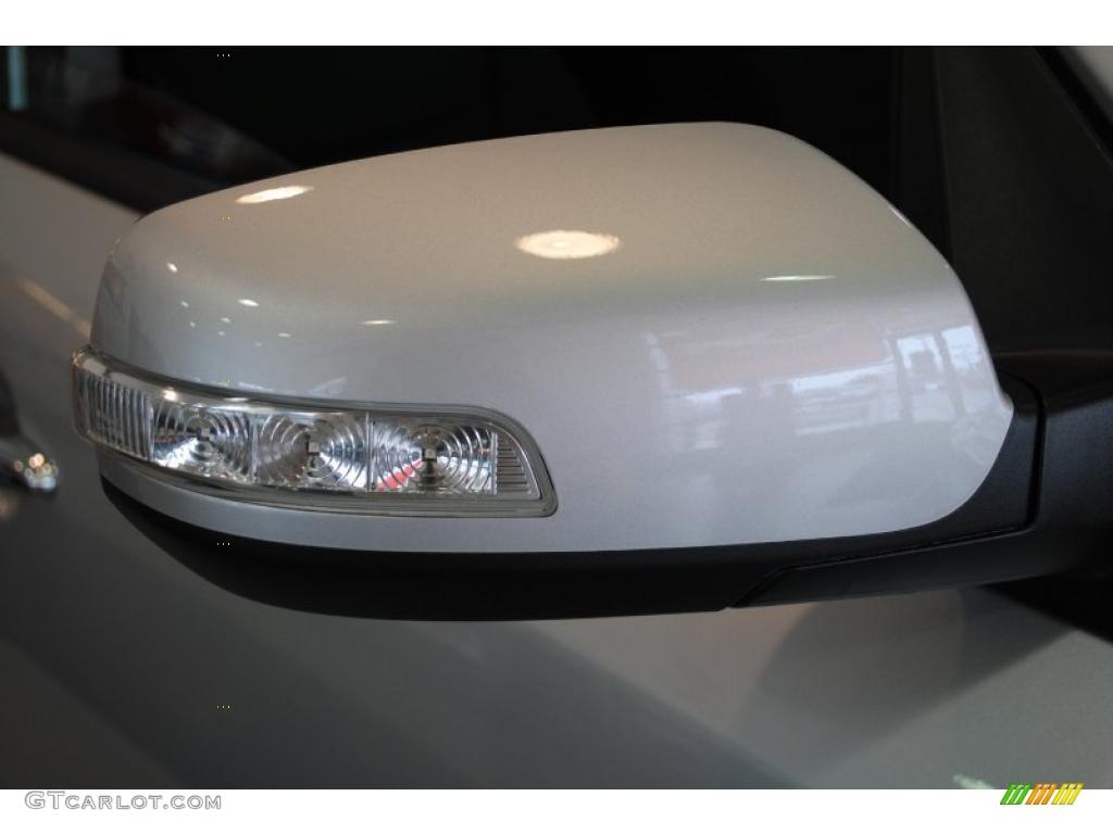 2011 Sorento LX AWD - Bright Silver / Black photo #52