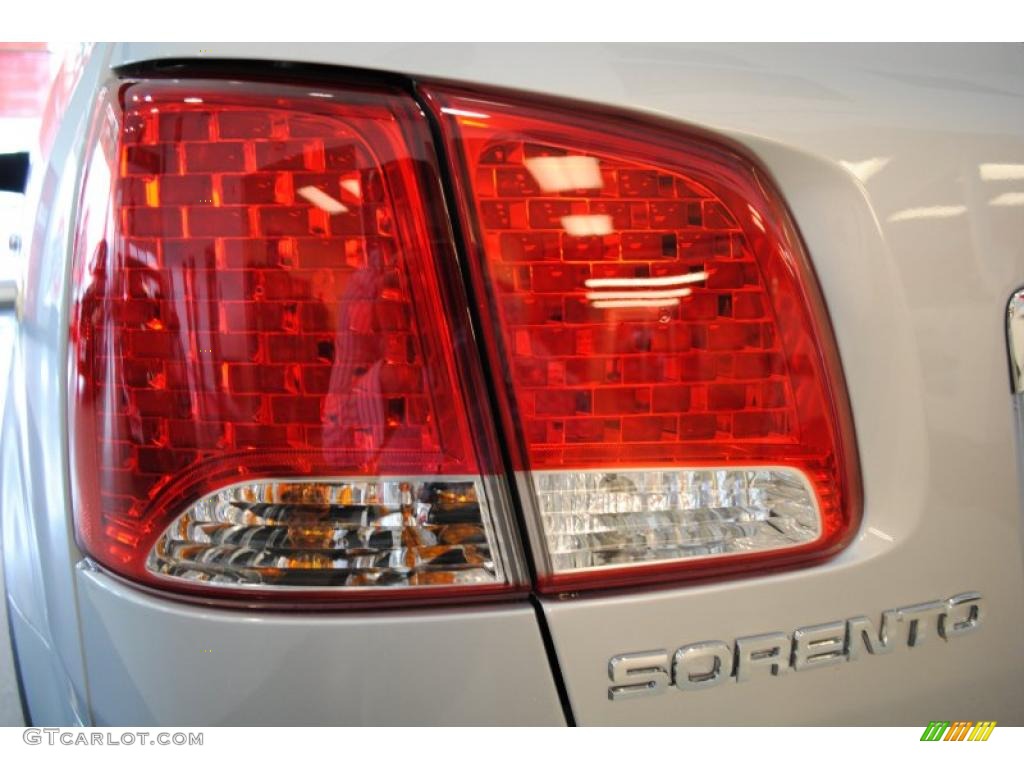 2011 Sorento LX AWD - Bright Silver / Black photo #53
