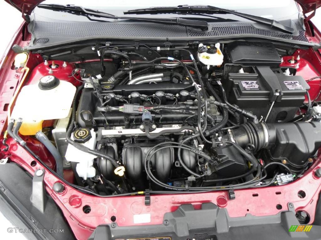 2007 Focus ZX5 SES Hatchback - Dark Toreador Red Metallic / Charcoal/Light Flint photo #18