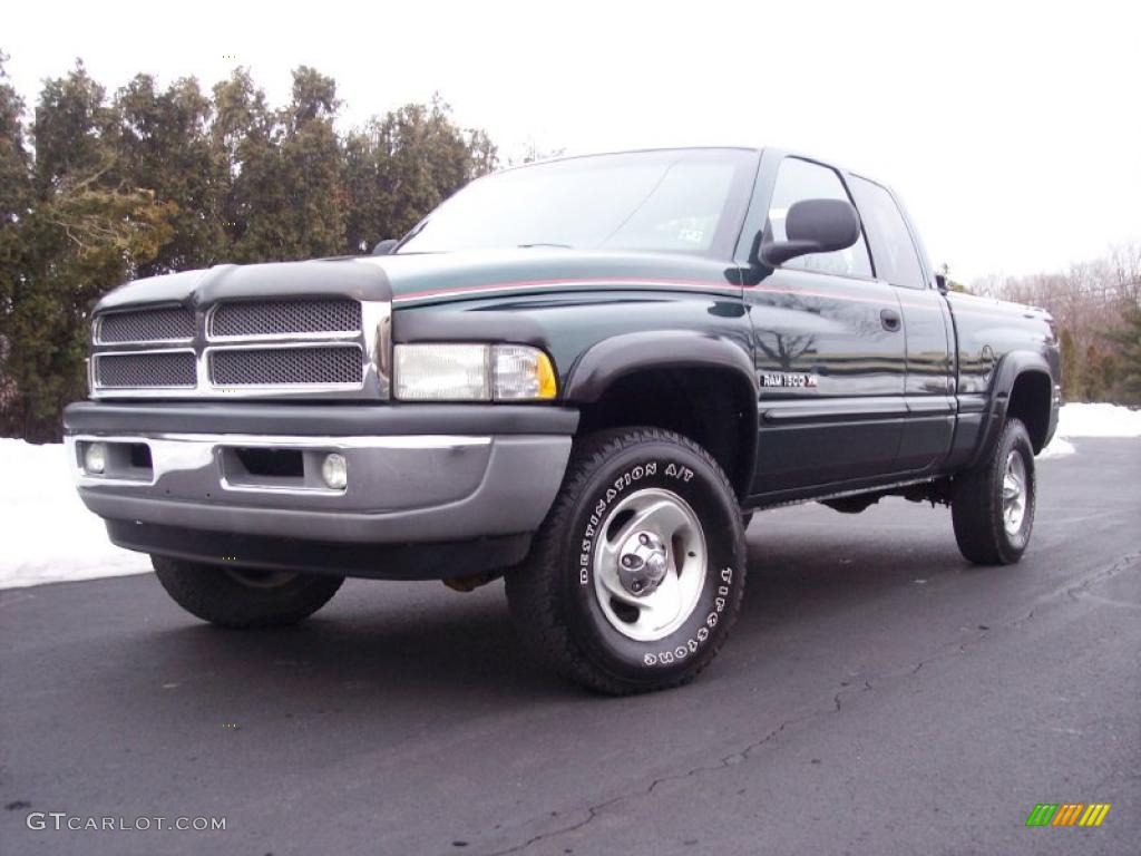 2001 Ram 1500 SLT Club Cab 4x4 - Forest Green Pearl / Mist Gray photo #17