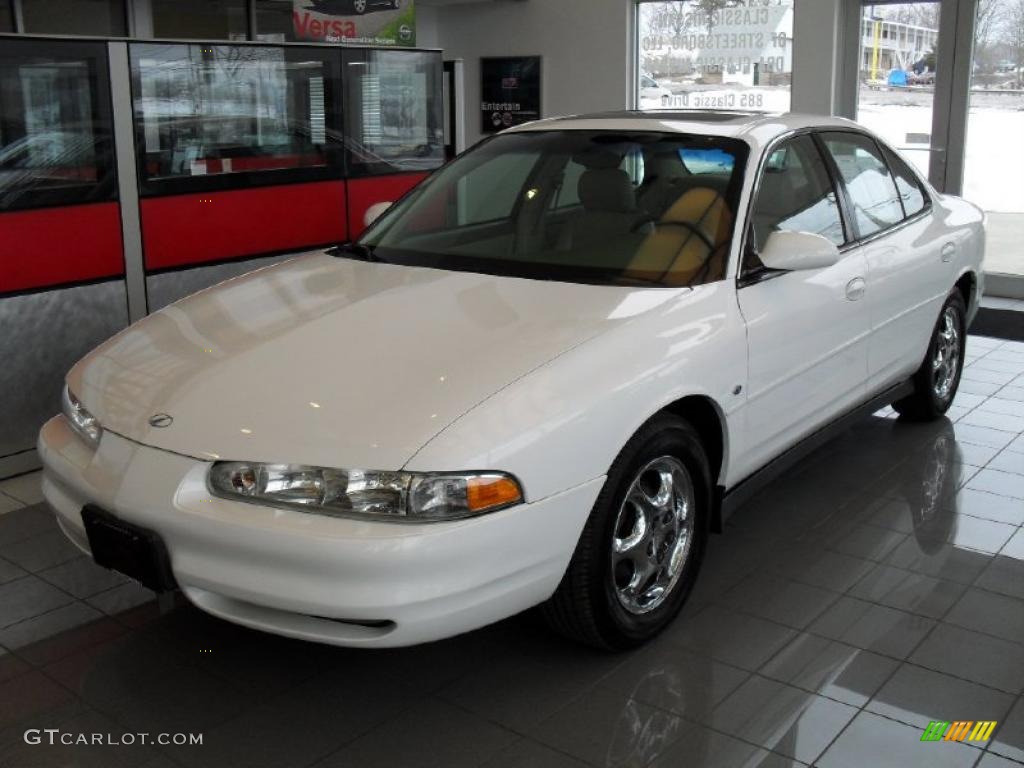 Arctic White Oldsmobile Intrigue