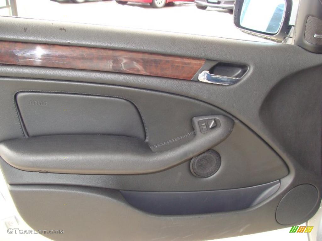 2002 3 Series 330xi Sedan - Titanium Silver Metallic / Black photo #9
