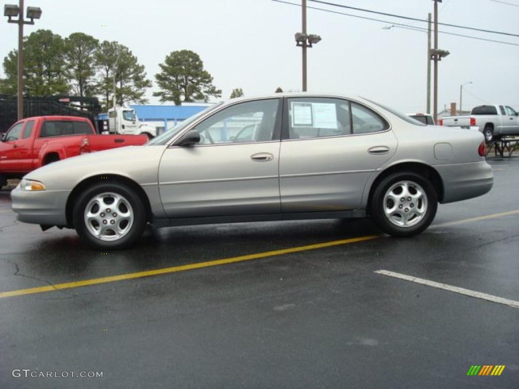 2000 Intrigue GX - Silver Mist Metallic / Dark Gray photo #3