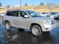 2010 Classic Silver Metallic Toyota Highlander   photo #2