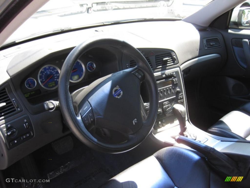 2007 V70 R AWD - Electric Silver Metallic / R Nordkap Black/Blue Metallic photo #15