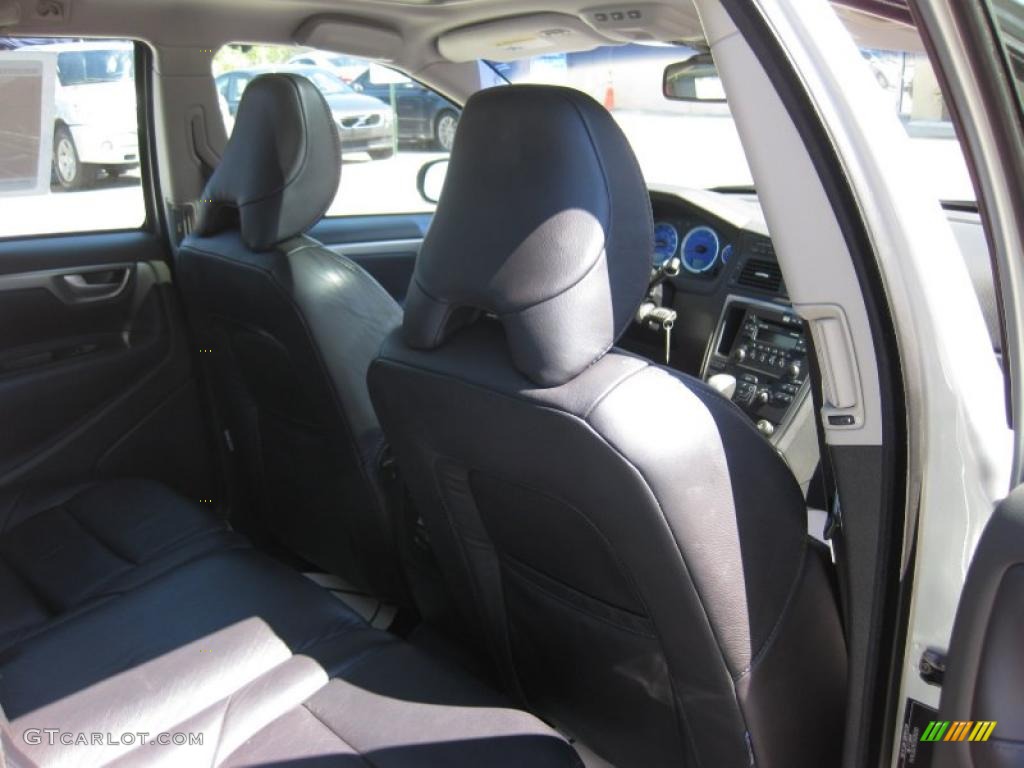 2007 V70 R AWD - Electric Silver Metallic / R Nordkap Black/Blue Metallic photo #23