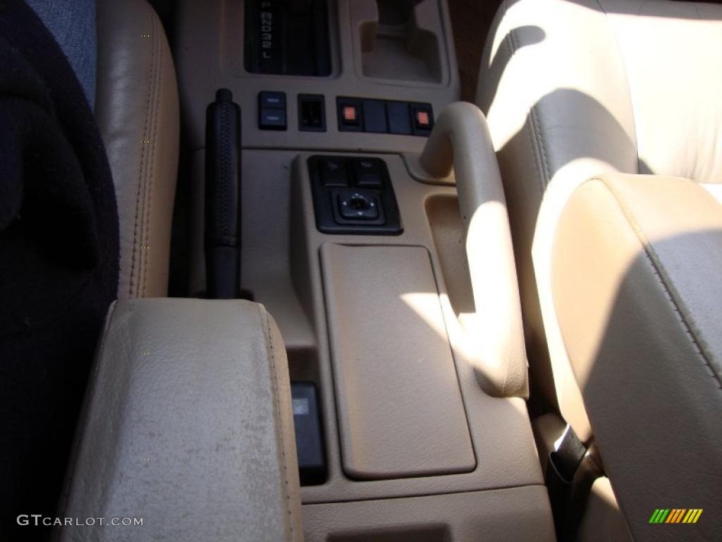 2001 Trooper Limited - Ebony Black / Beige photo #26