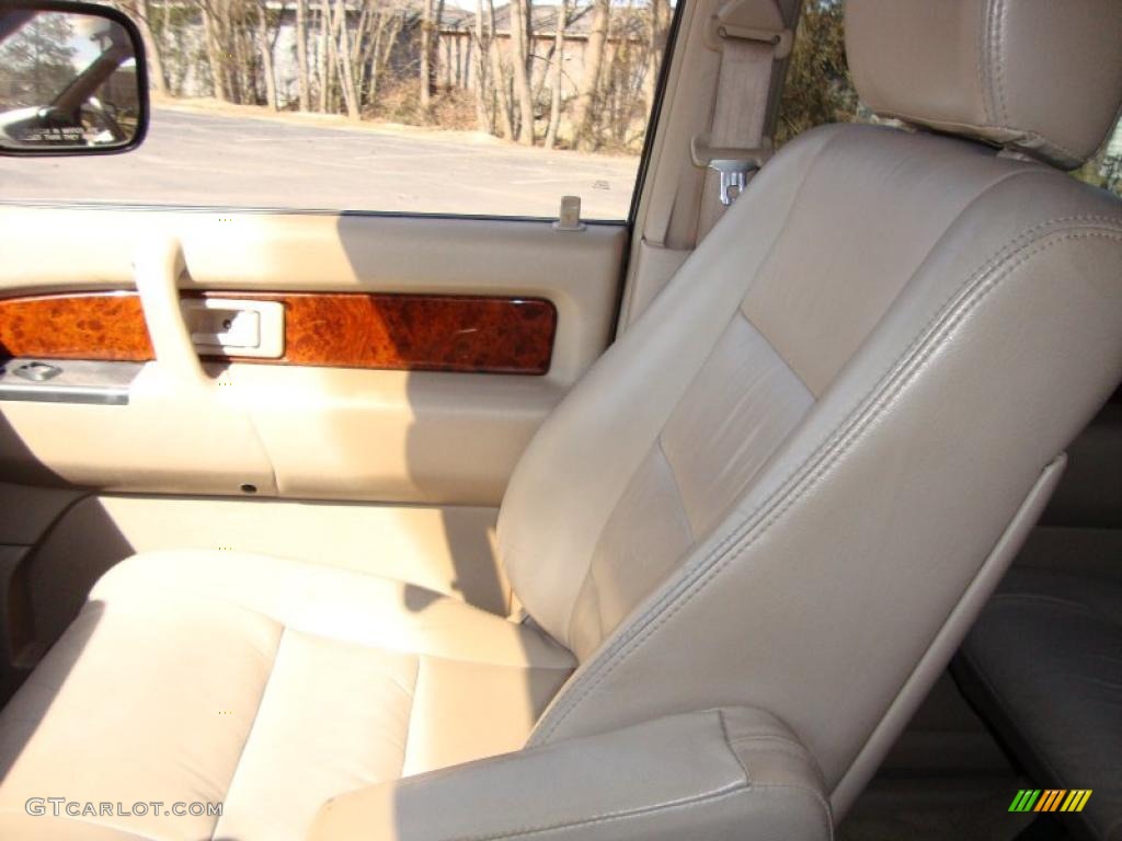 2001 Trooper Limited - Ebony Black / Beige photo #27