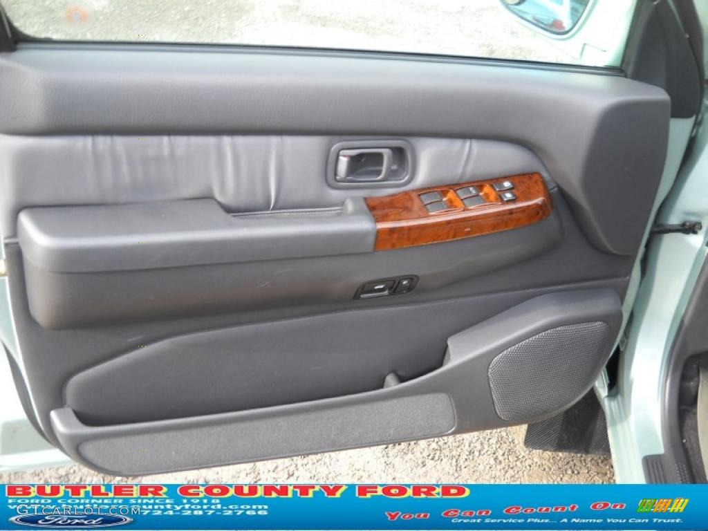 2000 QX4  - Silver Sage Metallic / Gray photo #6