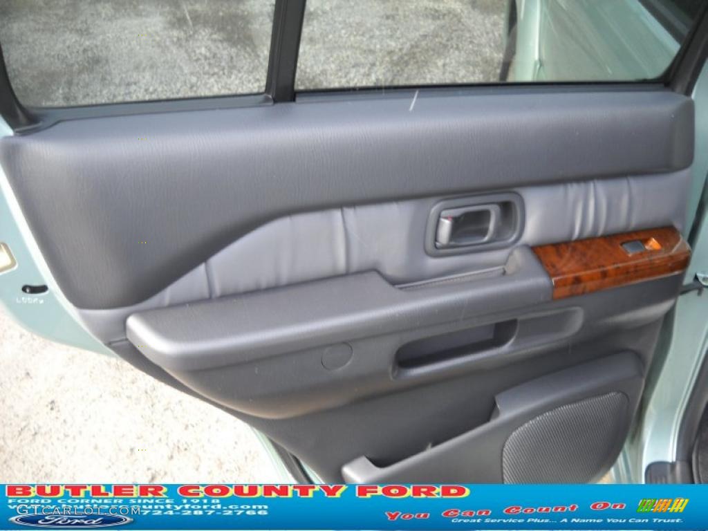 2000 QX4  - Silver Sage Metallic / Gray photo #10