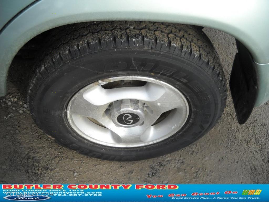 2000 QX4  - Silver Sage Metallic / Gray photo #13