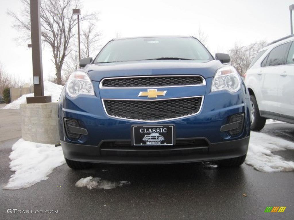 2010 Equinox LS - Navy Blue Metallic / Jet Black/Light Titanium photo #2