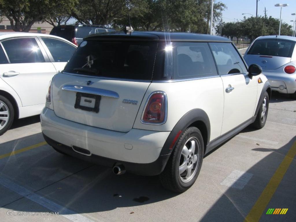 2007 Cooper Hardtop - Pepper White / Grey/Carbon Black photo #4