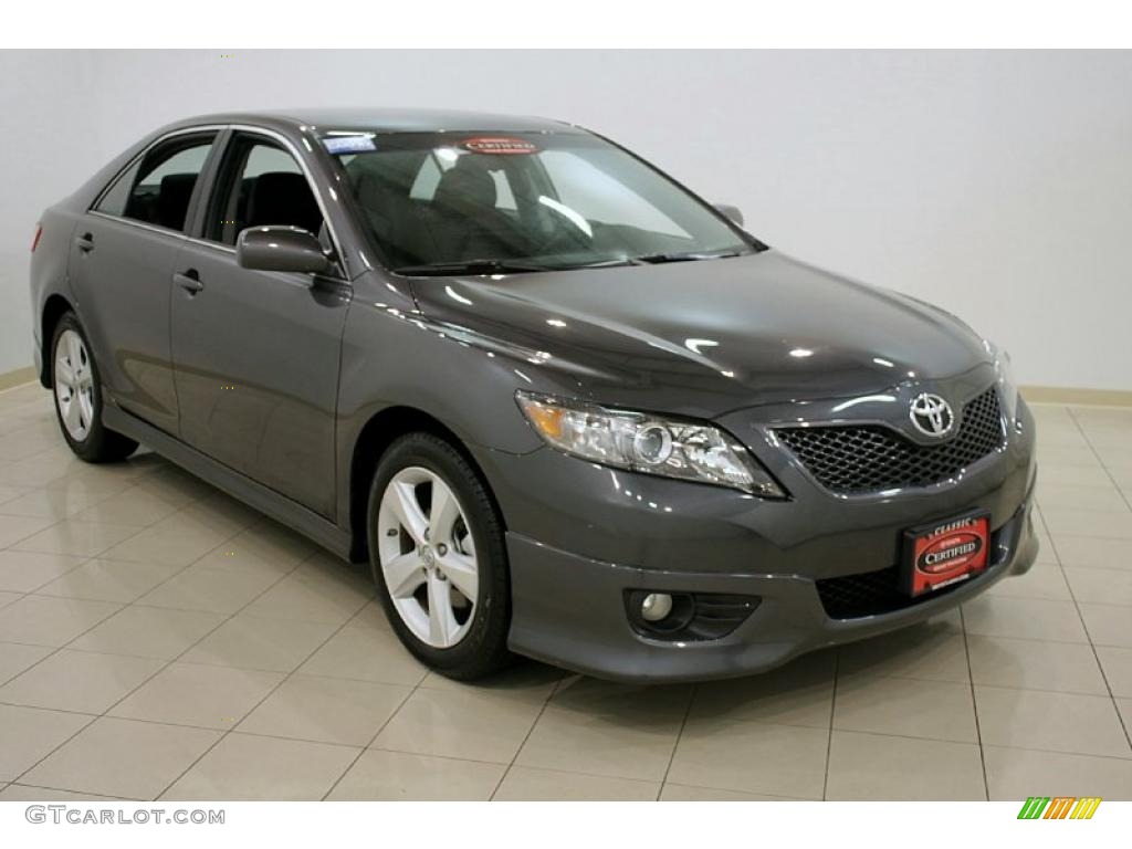 2010 Camry SE - Magnetic Gray Metallic / Dark Charcoal photo #1