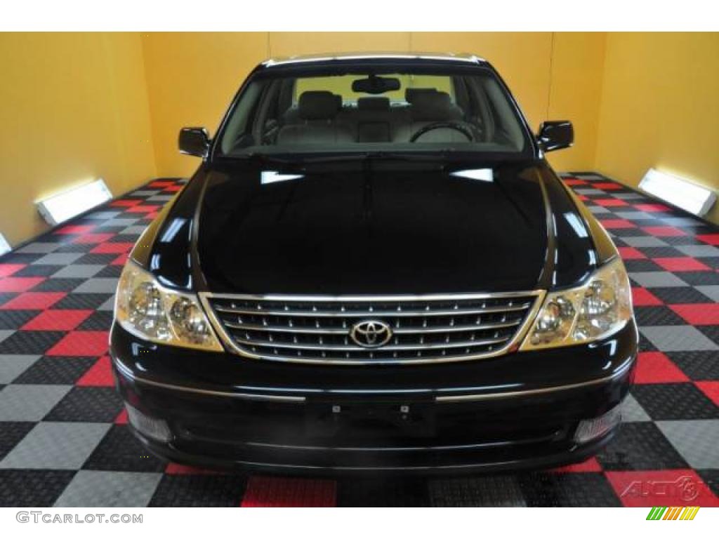 2004 Avalon XL - Black / Taupe photo #2