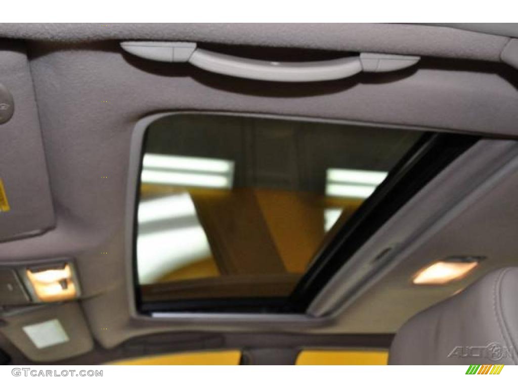 2004 Avalon XL - Black / Taupe photo #8