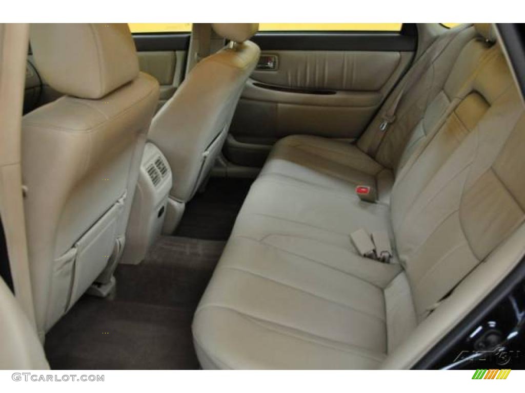 2004 Avalon XL - Black / Taupe photo #12