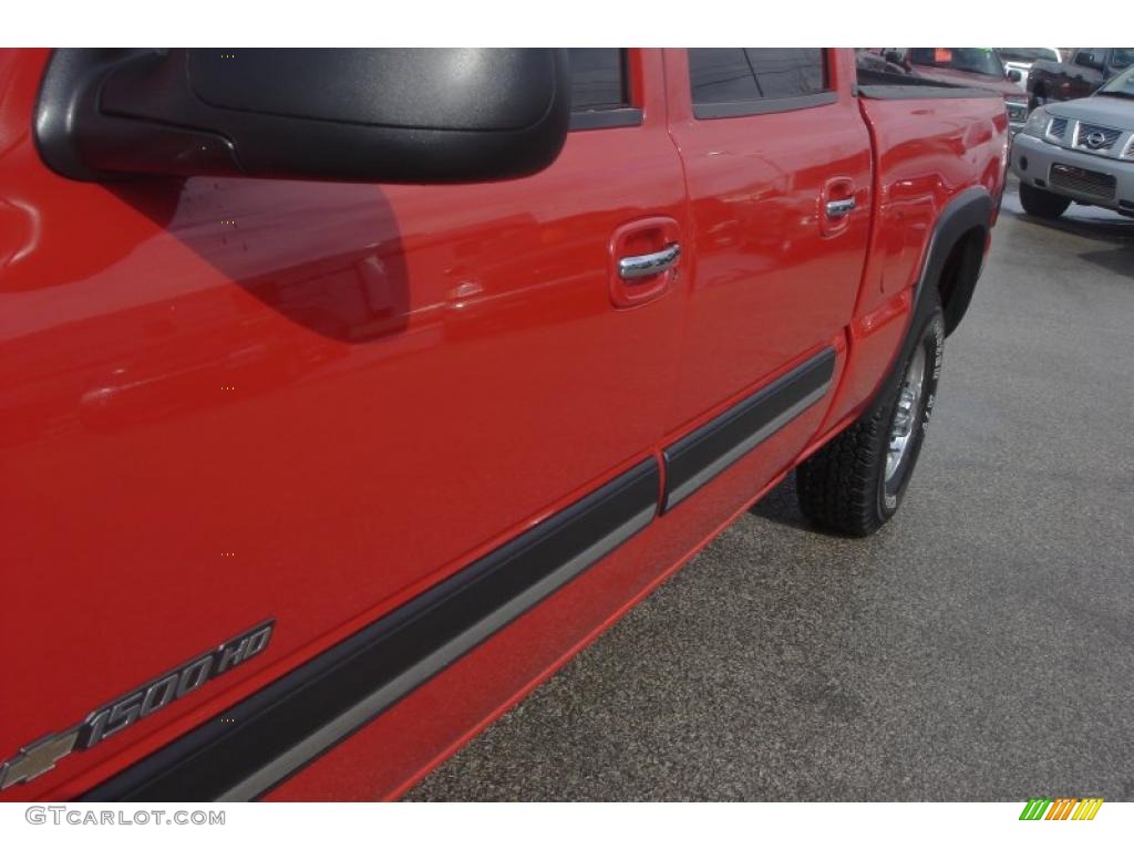 2007 Silverado 1500 Classic LT Crew Cab 4x4 - Victory Red / Dark Charcoal photo #8