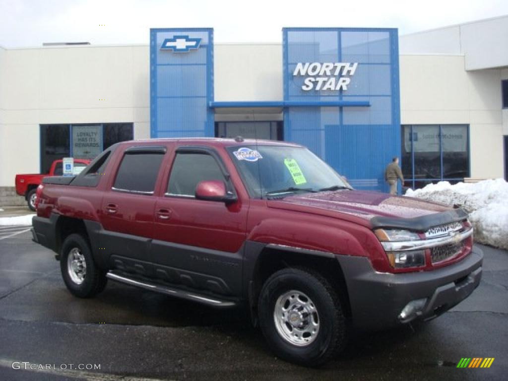 2004 Avalanche 2500 4x4 - Sport Red Metallic / Dark Charcoal photo #1