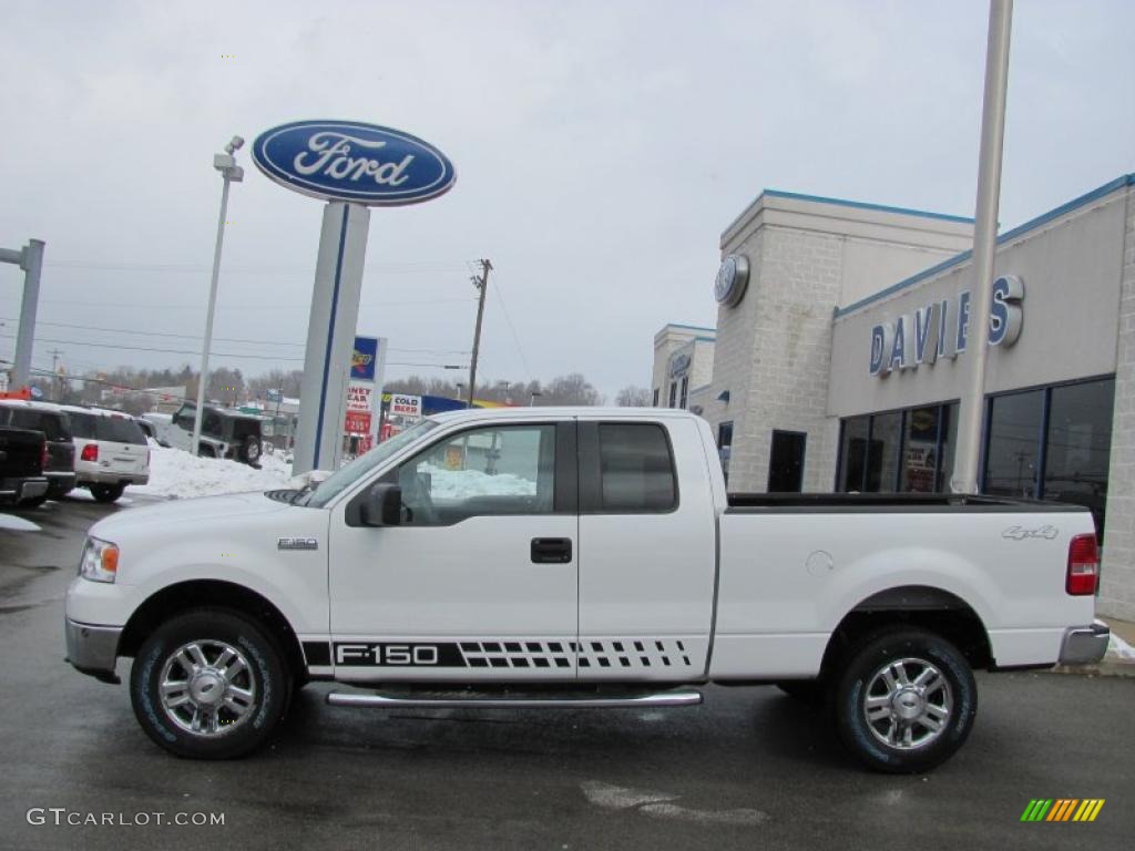 2006 F150 XLT SuperCab 4x4 - Oxford White / Medium/Dark Flint photo #2