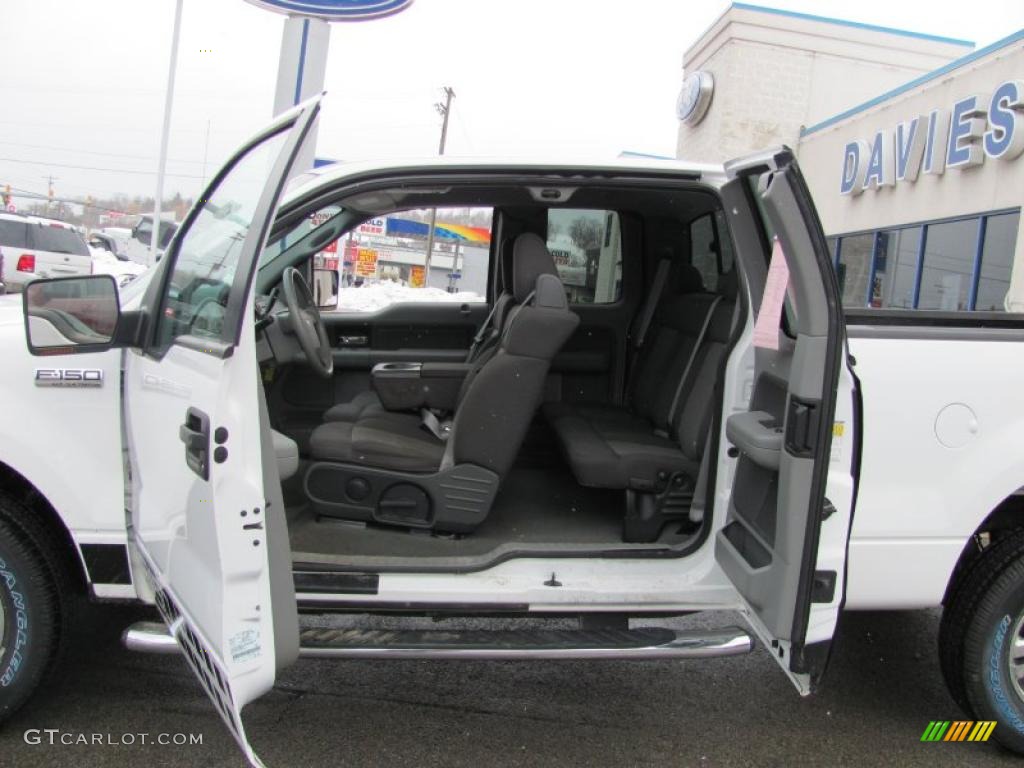 2006 F150 XLT SuperCab 4x4 - Oxford White / Medium/Dark Flint photo #8