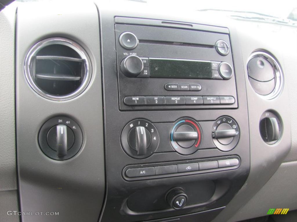 2006 F150 XLT SuperCab 4x4 - Oxford White / Medium/Dark Flint photo #10