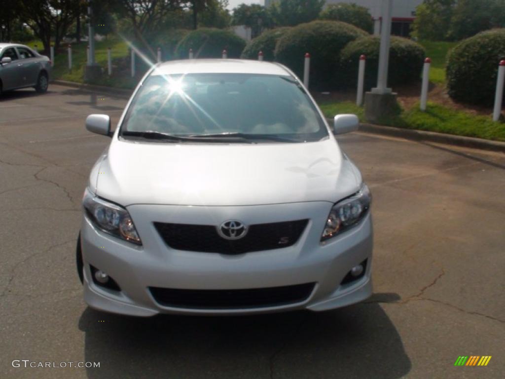 2010 Corolla S - Classic Silver Metallic / Dark Charcoal photo #2