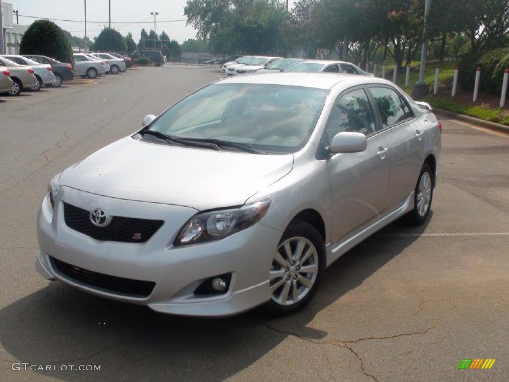 2010 Corolla S - Classic Silver Metallic / Dark Charcoal photo #3