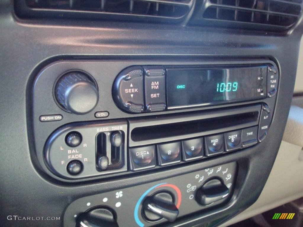 2004 Wrangler Sport 4x4 - Light Khaki Metallic / Khaki photo #18