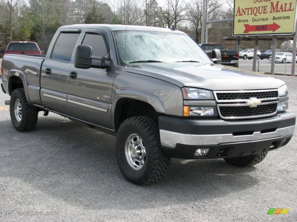 2006 Silverado 2500HD LT Crew Cab 4x4 - Graystone Metallic / Dark Charcoal photo #1