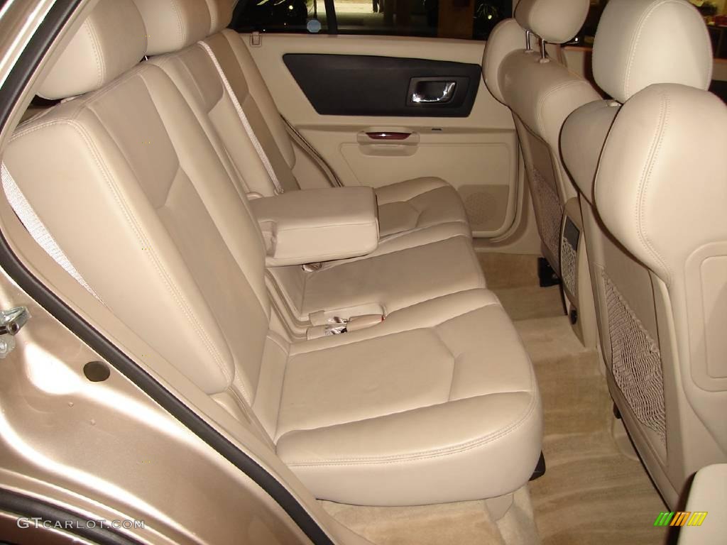 2005 SRX V6 AWD - Sand Storm / Light Neutral photo #13