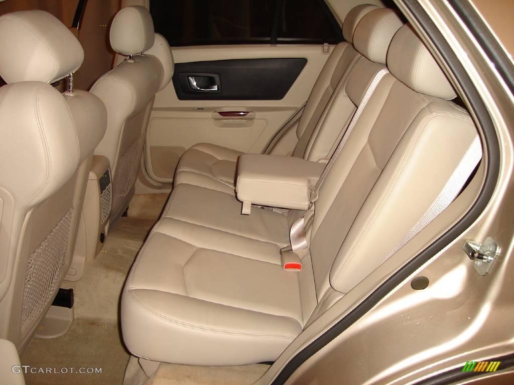 2005 SRX V6 AWD - Sand Storm / Light Neutral photo #14