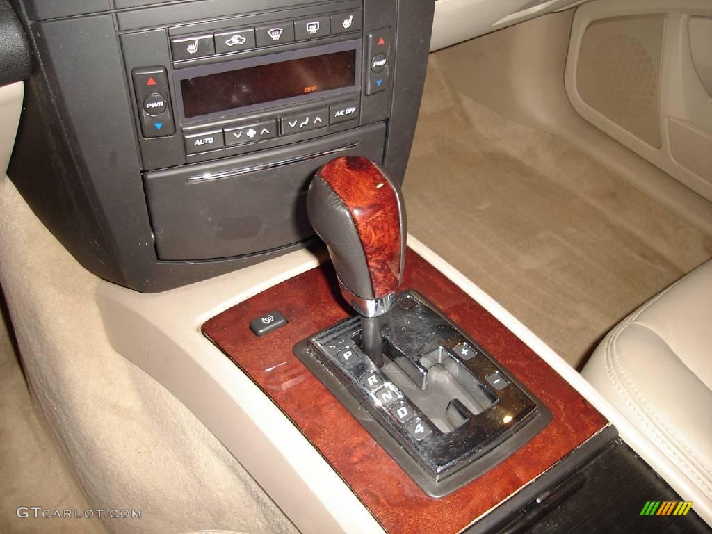 2005 SRX V6 AWD - Sand Storm / Light Neutral photo #25