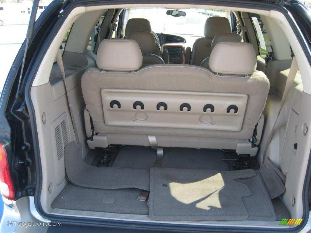 2001 Windstar SEL - Black / Medium Parchment photo #13