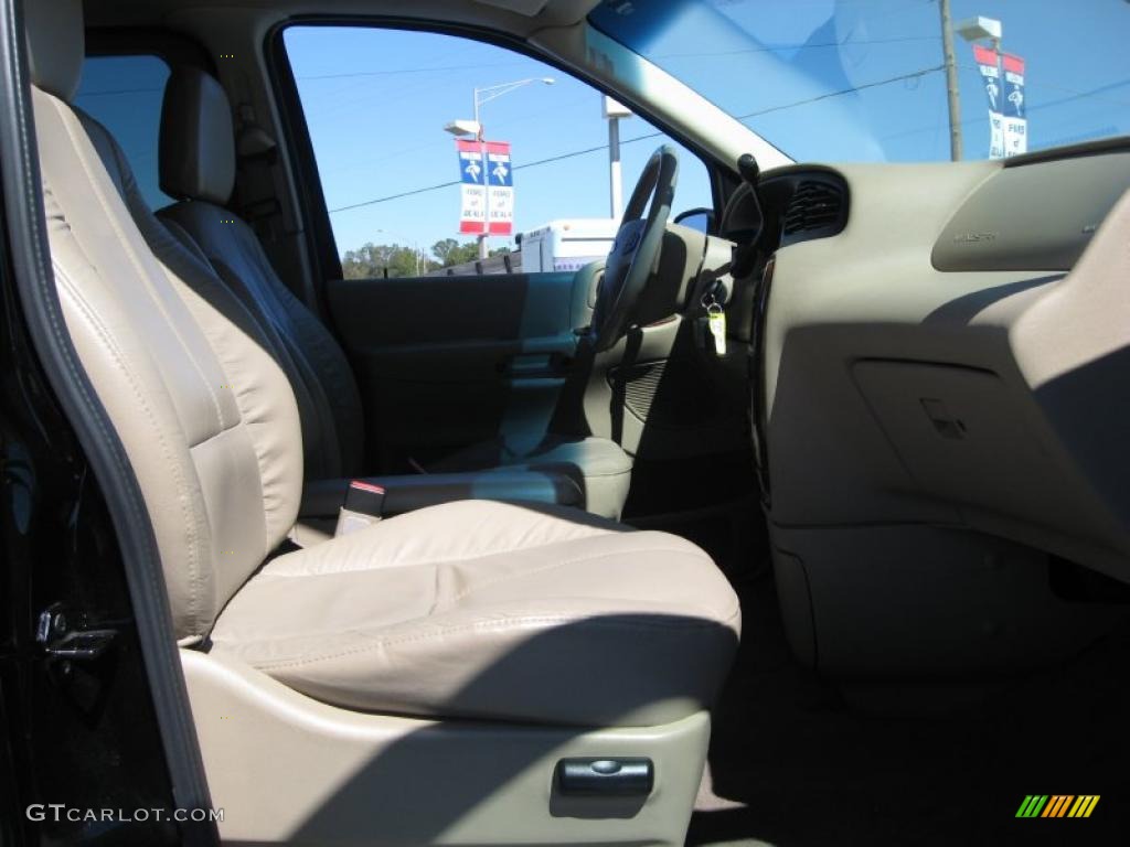 2001 Windstar SEL - Black / Medium Parchment photo #18